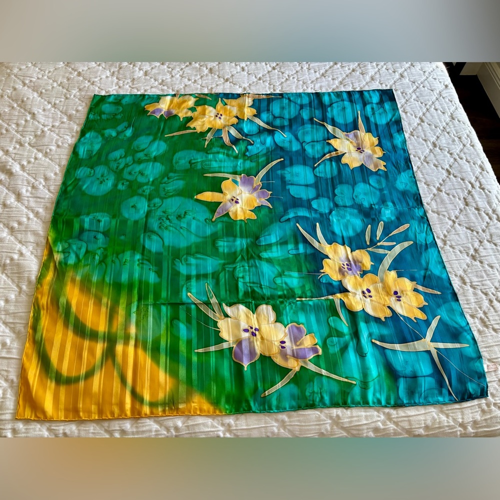 Hand-painted, Hand Rolled 100% Silk Scarf‎ Tropical, Floral, Luxury 34”x34” - Picture 5 of 7